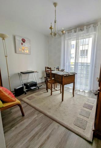 APPARTEMENT - 3 CHAMBRES - GARAGE + PARKING PRIVE