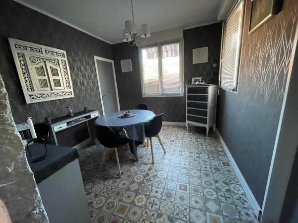 Toulon (83200) Villa 8 pièces avec Piscine