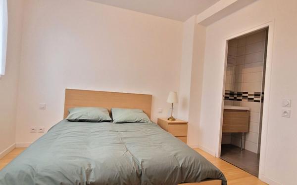 Appartement à louer    2 pièces • 46,92 m2 Issy-les-Moulineaux