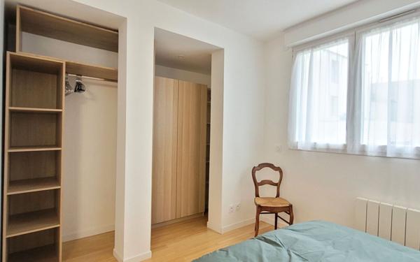 Appartement à louer    2 pièces • 46,92 m2 Issy-les-Moulineaux