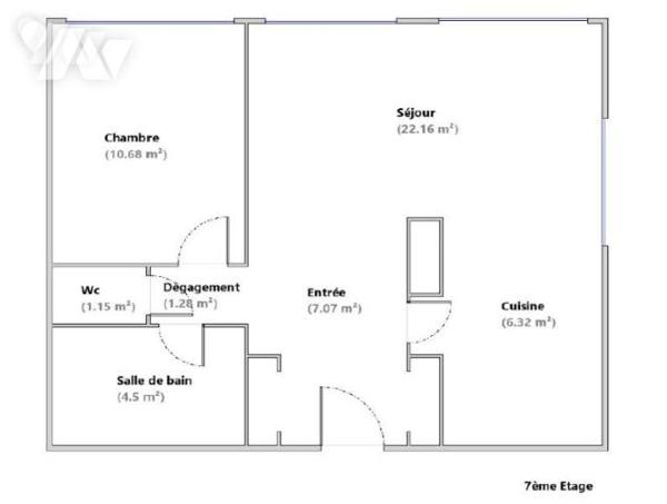 Un appartement de deux pièces lumineux en bon état situé au septième étage.