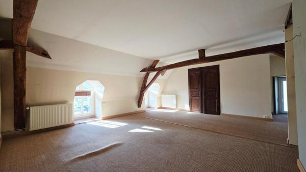 MARMAGNE PROPRIETE 13 PIECES 8 CHAMBRES