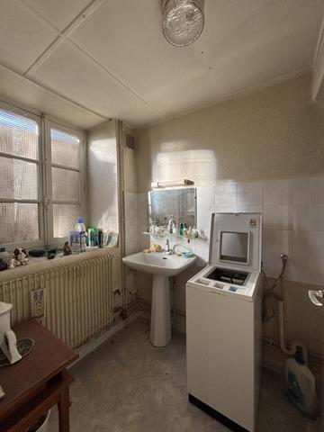 Proche de Baigneux les juifs : maison de 80m² avec un jardin , une dépendance et un terrain non attenant. Orret (21450)