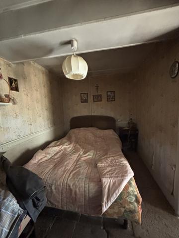 Proche de Baigneux les juifs : maison de 80m² avec un jardin , une dépendance et un terrain non attenant. Orret (21450)