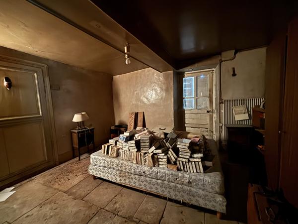 Proche de Baigneux les juifs : maison de 80m² avec un jardin , une dépendance et un terrain non attenant. Orret (21450)