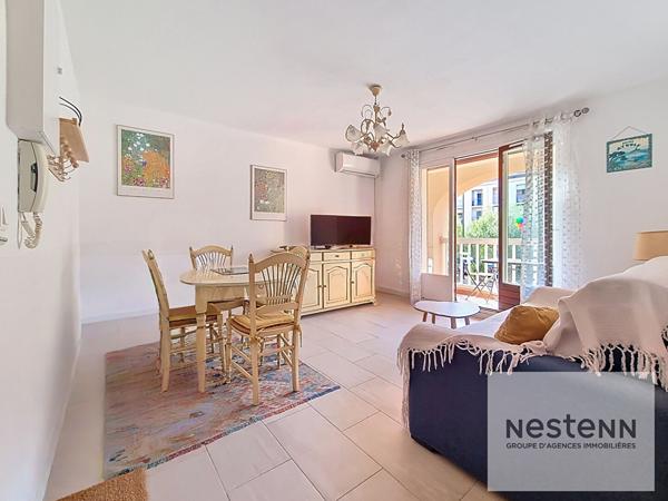 Saint-Aygulf T2 centre ville garage et terrasse