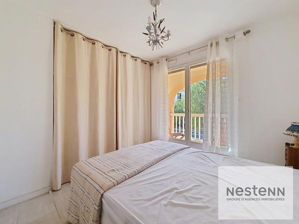 Saint-Aygulf T2 centre ville garage et terrasse