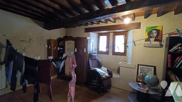 DUN SUR MEUSE LE HAUT
Maison à usage d'habitation d'environ 177m² loué 440 € / mois