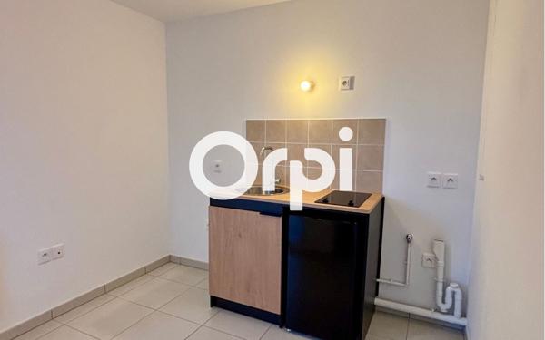 Appartement à louer    31,77 m2 Élancourt