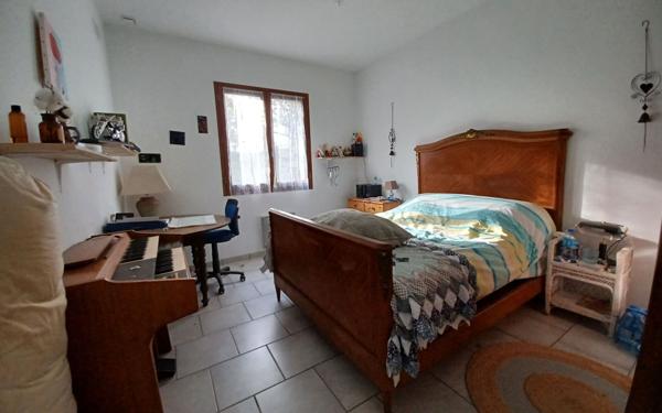 Maison à vendre    8 pièces • 242 m2 Saint-Astier