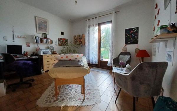 Maison à vendre    8 pièces • 242 m2 Saint-Astier