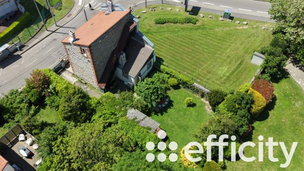 Maison
         5 pièces
        - 96 m² 275 000 € *