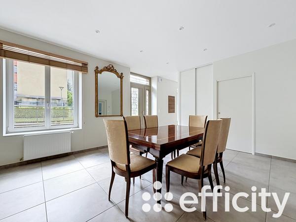 Maison
         5 pièces
        - 96 m² 275 000 € *