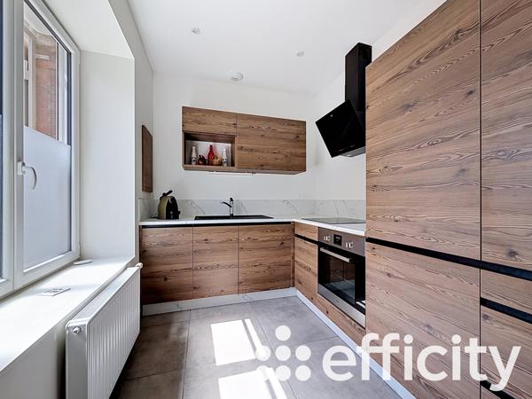 Maison
         5 pièces
        - 96 m² 275 000 € *