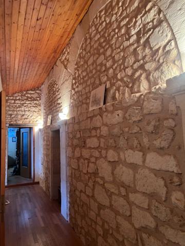 Maison à vendre 16 pièces CHAMPAGNE (17)