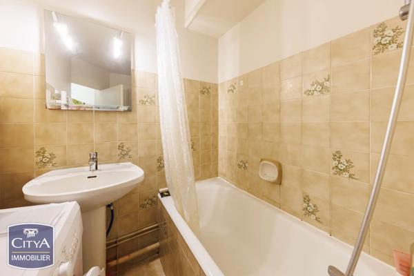Appartement à vendre 2 pièces 35m² Clermont-Ferrand (63000)