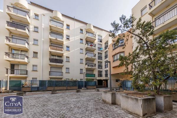 Appartement à vendre 2 pièces 35m² Clermont-Ferrand (63000)