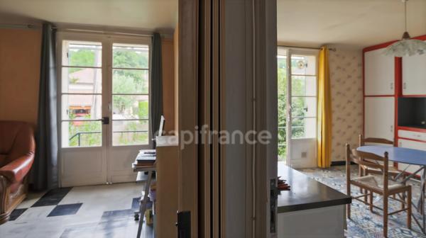 Maison de ville à rénover avec jardin