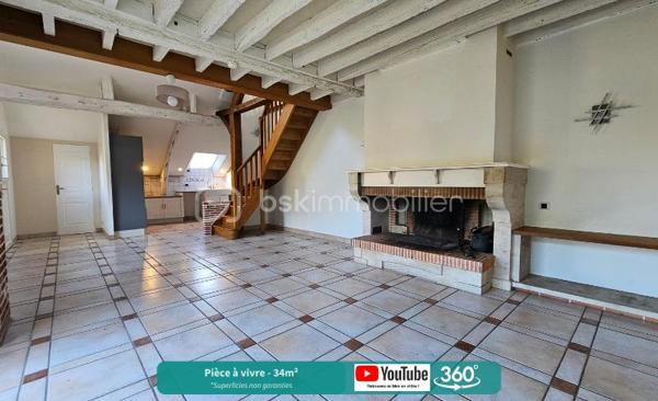 Une maison en exclusivité avec ses points forts :

- Secteur au calme de Saint Jean de la Ruelle, 
- Charme de l'ancien, 
- Agréable jardin, 
- Piscine, 
- Espace terrasse de plus de 100m²,
- Double carport/garage motorisé de 36m², 
- Luminosité,
- Suite parentale au RDC, 
- Rangements
- Grande salle de bain...

La maison : 
Maison vigneronne de plus de 122m² - Fin du 19ème siècle - 4 chambres, 2 salles de bain/eau - 2 toilettes. 

Le rez de chaussée : 
Une entrée sur pièce à vivre - Belle hauteur sous plafond - Poutres apparentes - Pièce à vivre avec cuisine ouverte - Cheminée avec insert Polyflam - Accès terrasse depuis la pièce à vivre - Espace terrasse de plus de 100m² - Toilettes séparées - Suite parentale avec salle d'eau et dressing privatifs - Accès piscine depuis la chambre.

L'étage : 
Espace mezzanine non négligeable pour rangement ou coin bureau - 3 chambres - Rangements - Grande salle de bain avec double vasque, baignoire, douche et toilettes.

Extérieurs et dépendances :
Parcelle de 675m² environ - Au calme, entourée de végétation - Aucun vis à vis - Double carport/garage motorisé de 36m² - Abris de rangement 15m² environ - Bûcher 10m² environ - Piscine chauffée avec nage contre courant avec alarme - Espace terrasse de plus de 100m²

Côté technique : 
Longère vigneronne de 1840 rénovée en 2005 - Toiture en ardoises d'Angers - Forage - Adoucisseur - Pas d'anomalie électrique - Poêle Polyflam pour toute la maison - Climatisation réversible - Murs en moellons - Isolation intérieure 9/15cm - Isolation combles 20/50cm - Menuiseries double vitrage - Plancher chauffant RDC - VMC 2020 - Assainissement collectif - Porte d'entrée neuve - Panneaux photovoltaïques pour plus d'autonomie

Le secteur : 
Idéalement située aux portes d’Orléans, la commune de Saint-Jean-de-la-Ruelle séduit par sa qualité de vie familiale et sa proximité immédiate avec le centre-ville orléanais. Intégrée à Orléans Métropole, elle bénéficie de nombreux équipements, établissements scolaires, commerces et infrastructures du quotidien. Le secteur dispose de plusieurs écoles maternelles et élémentaires, de collèges ainsi que d’un lycée professionnel, offrant un parcours scolaire complet pour les familles. Les commerces de proximité, le centre commercial des Trois Fontaines et les services facilitent un quotidien pratique et dynamique. Côté transports, la commune est desservie par le réseau TAO avec tramway et lignes de bus permettant de rejoindre rapidement Orléans et l’ensemble de l’agglomération. L’accès aux grands axes routiers est également un véritable atout, avec la tangentielle et les autoroutes A10 et A71 accessibles en quelques minutes, facilitant les déplacements vers Paris, Tours ou Blois.

Visite virtuelle 360° sur demande,
Vidéo de présentation sur ma page YouTube,
J'attends votre appel pour planifier une visite. Dans le cadre de votre projet d’acquisition et conformément aux dispositions de la loi ELAN, nous souhaitons vous informer de vos droits avant la visite du bien que vous envisagez. Nous vous rappelons que vous avez la possibilité de vous faire accompagner, lors de la visite, par un professionnel de la construction de votre choix (architecte, expert en bâtiment, maître d’œuvre, artisan, etc.). Cette démarche peut vous permettre d’obtenir un avis technique éclairé sur l’état du bien, d’identifier d’éventuels travaux à prévoir et de sécuriser votre projet d’acquisition. Nous vous remercions de bien vouloir nous informer en amont de la visite si vous souhaitez être accompagné(e), afin de faciliter l’organisation de celle-ci dans les meilleures conditions.