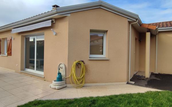 Maison à vendre    4 pièces •  Vic-en-Bigorre