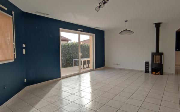 Maison à vendre    4 pièces •  Vic-en-Bigorre