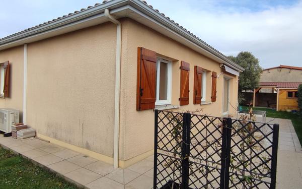 Maison à vendre    4 pièces •  Vic-en-Bigorre