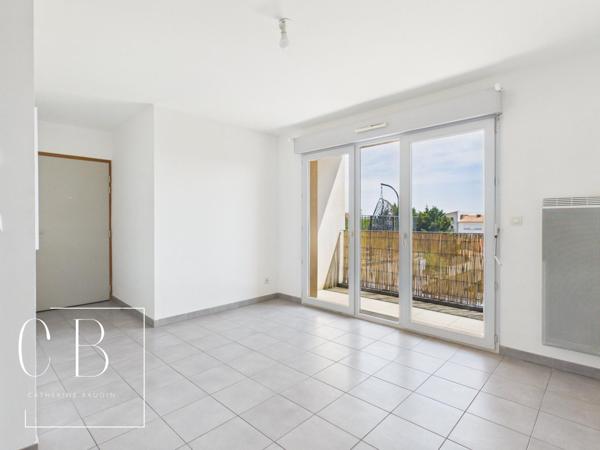 Appartement 2 chambres Balcon et stationnement