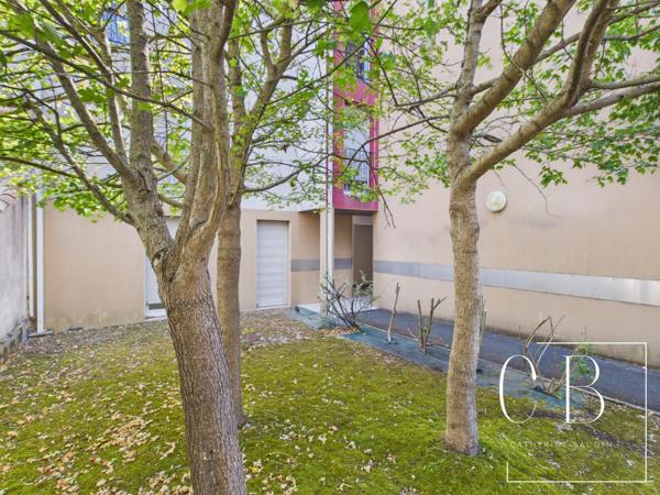 Appartement 2 chambres Balcon et stationnement