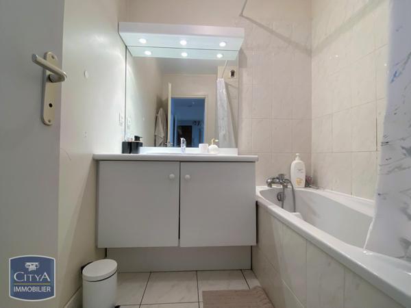 Appartement à louer 3 pièces 64.35m² Nantes (44100)