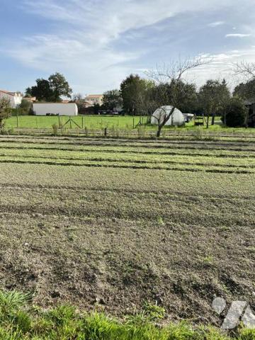 Vertou, en village, terrain à bâtir de 1092 m²