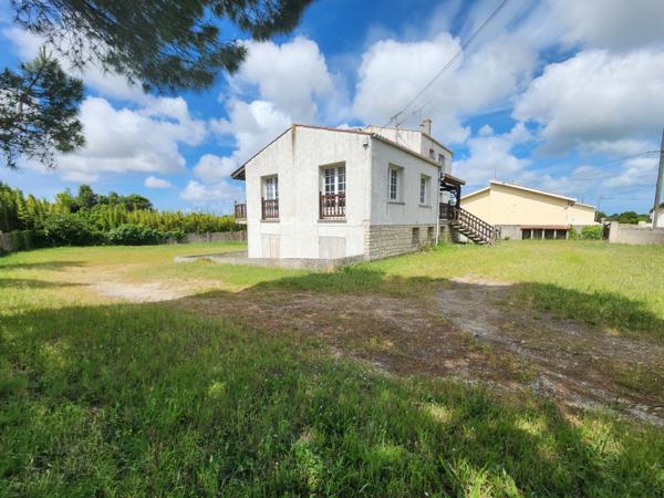 IMMEUBLE DE RAPPORT OU MAISON DE FAMILLE à vendre BOYARDVILLE ILE D'OLERON (17)