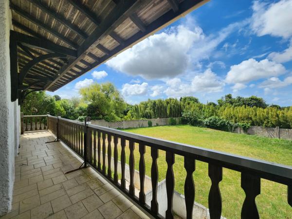 IMMEUBLE DE RAPPORT OU MAISON DE FAMILLE à vendre BOYARDVILLE ILE D'OLERON (17)