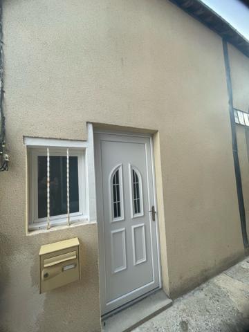 Maison
         1 pièce
        - 19 m² 67 000 € *