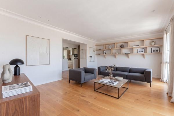 Superbe appartement T4 avec loggia et garage, Bordeaux Fondaudège