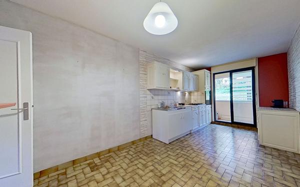 Appartement à vendre    3 pièces • 79,64 m2 Lyon 9