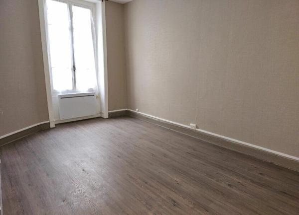 Maison à vendre    2 pièces • 40,70 m2 Saint-Étienne