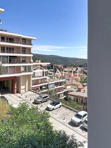 Studio au calme avec jolie vue