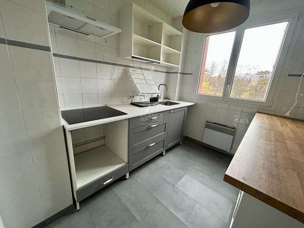 Appartement Poissy 3 pièces 53 m2 €185 000 ** - Référence 8986