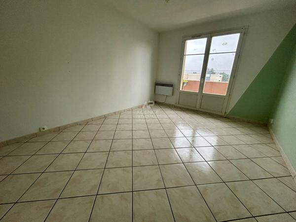 Appartement Poissy 3 pièces 53 m2 €185 000 ** - Référence 8986