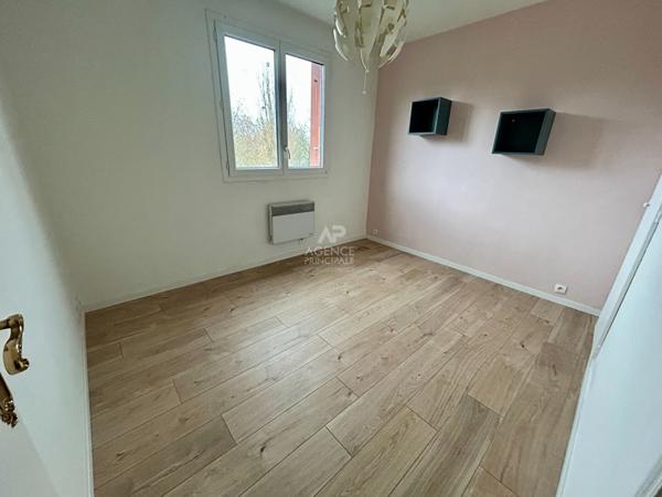 Appartement Poissy 3 pièces 53 m2 €185 000 ** - Référence 8986