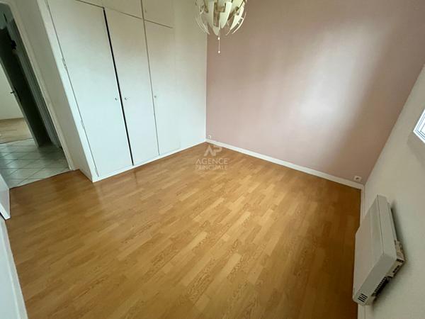 Appartement Poissy 3 pièces 53 m2 €185 000 ** - Référence 8986