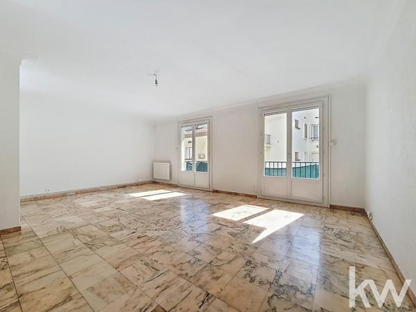 VENTE d'un appartement T4 (102m²) à PERPIGNAN