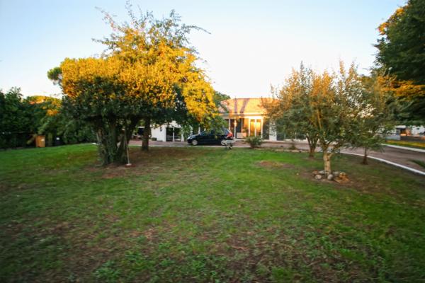 Espace et convivialité sur Vayres