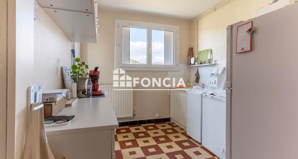 À vendre Appartement 3 pièces 60.85 m² - Guilherand-granges 07500