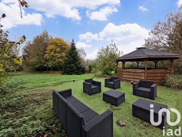 Pavillon 5 pièces de 184 m² à Saint-Amand-les-Eaux (59230)