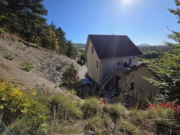Propriete à vendre 7 pièces SAINT BONNET EN CHAMPSAUR (05)