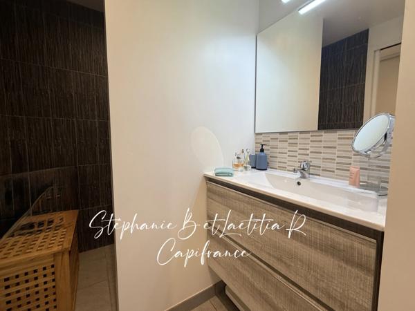 Propriete à vendre 7 pièces SAINT BONNET EN CHAMPSAUR (05)