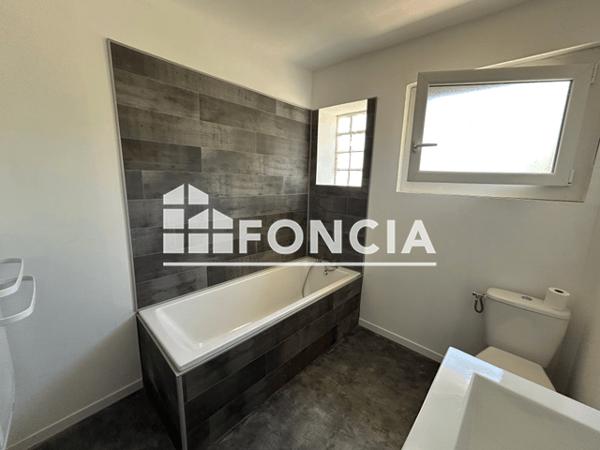 Location Maison 7 pièces 154.48 m² - 170 RUE DU CHAILLOT Vauvert 30600