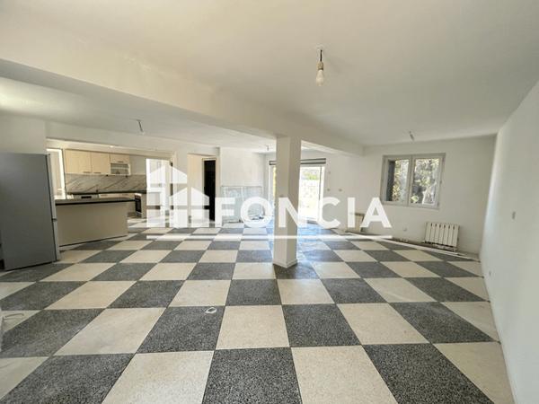 Location Maison 7 pièces 154.48 m² - 170 RUE DU CHAILLOT Vauvert 30600