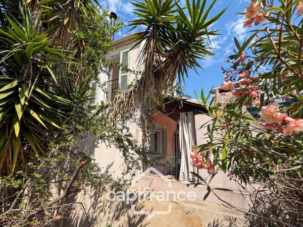 Maison à vendre 5 pièces HYERES (83), Quartier Victor Basch , 3 chambres